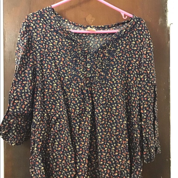 Faded Glory Tops - Faded Flory Floral Blouse 👚